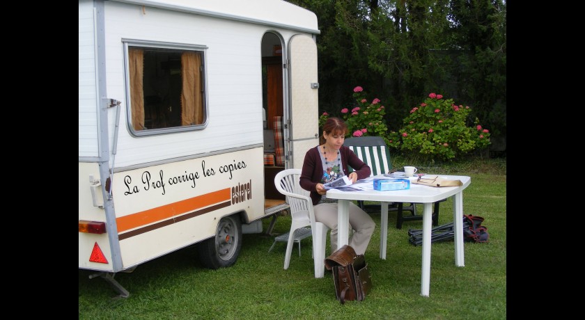 Camping Les Biens Neufs  Salon-de-provence