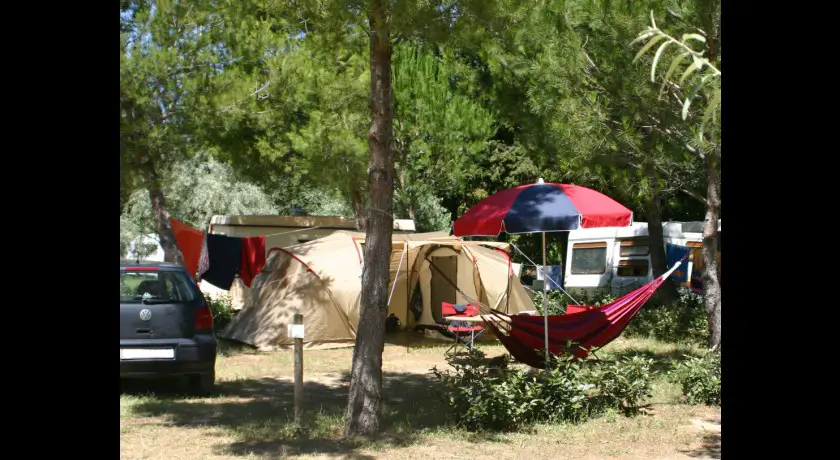 Camping Fontisson  Châteauneuf-de-gadagne