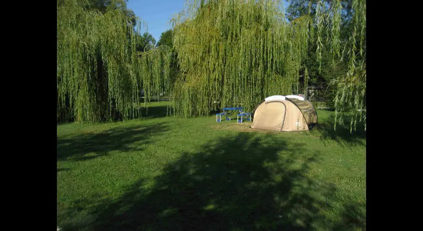 Aire Naturelle De Camping Du Grand Pré  Médis