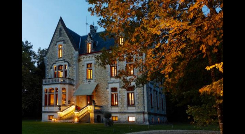 Hotel Château La Thuilière  Saint-front-de-pradoux