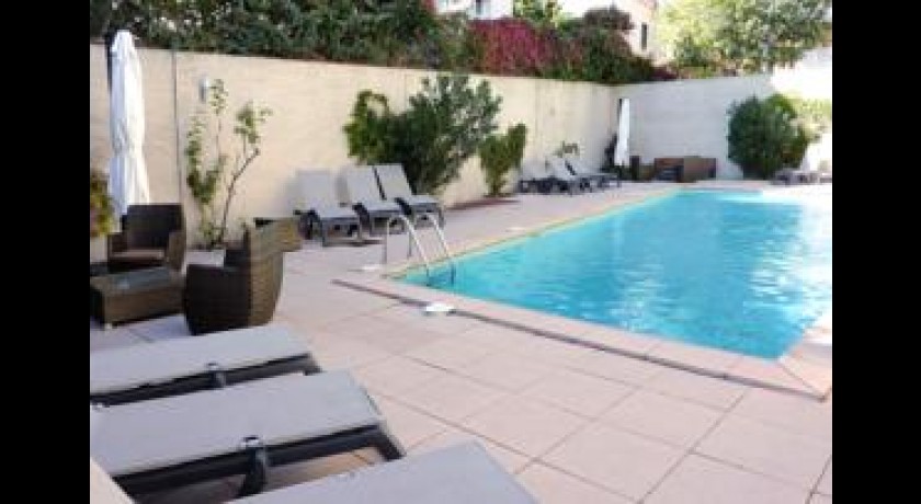 Résidence Quality Hotel & Suites Les Floridianes  Aix en provence