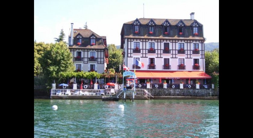 Hôtel Les Cygnes  Evian-les-bains