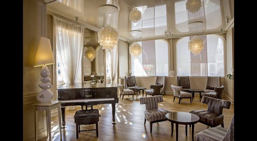 Best Western Grand Hotel De Bordeaux  Aurillac