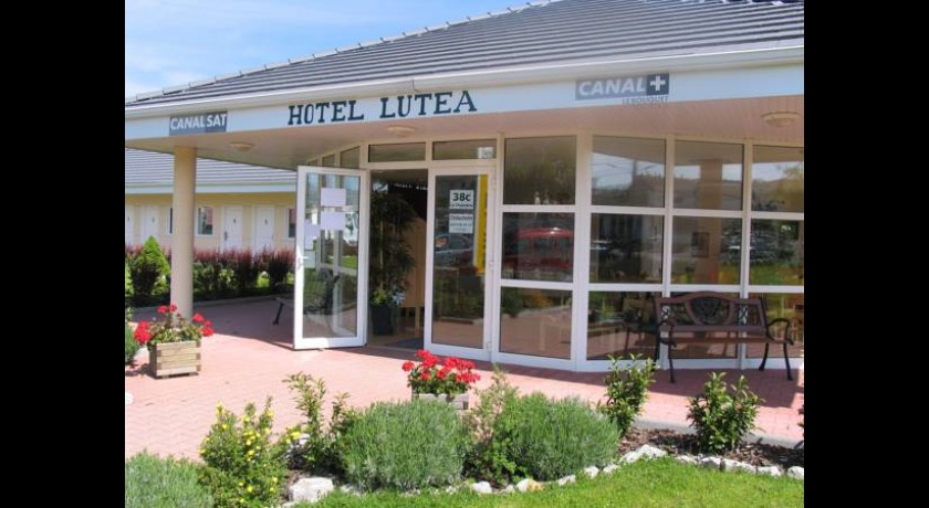 Hotel Lutéa  Riom-ès-montagnes