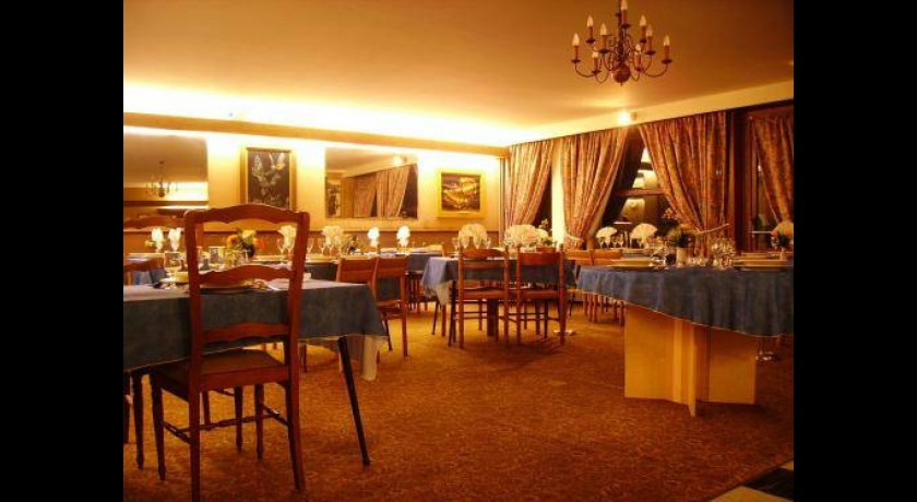 Hotel Restaurant Du Tourisme  Latronquière