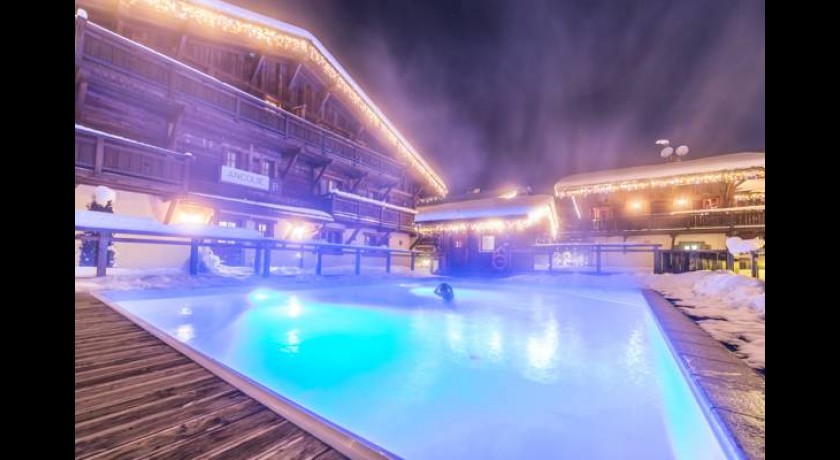 Hotel Les Loges Blanches Resort  Megève