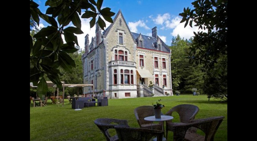 Hotel Château La Thuilière  Saint-front-de-pradoux