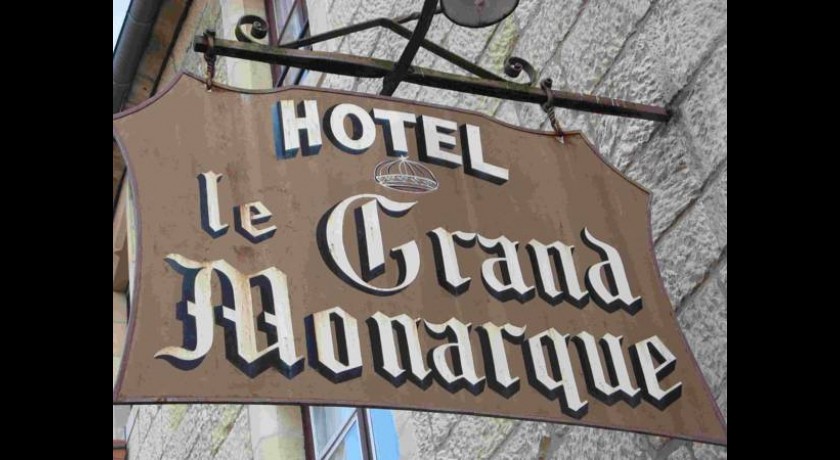 Hotel Logis Le Grand Monarque  Donzy