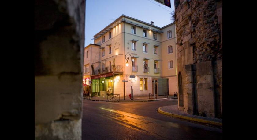 Hotel Acacias  Arles