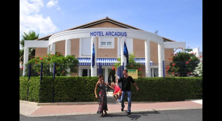 Hotel Arcadius Le Petit Hotel  Balaruc-les-bains