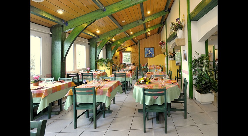 Restaurant Le Moulin Des Gardelles Riom