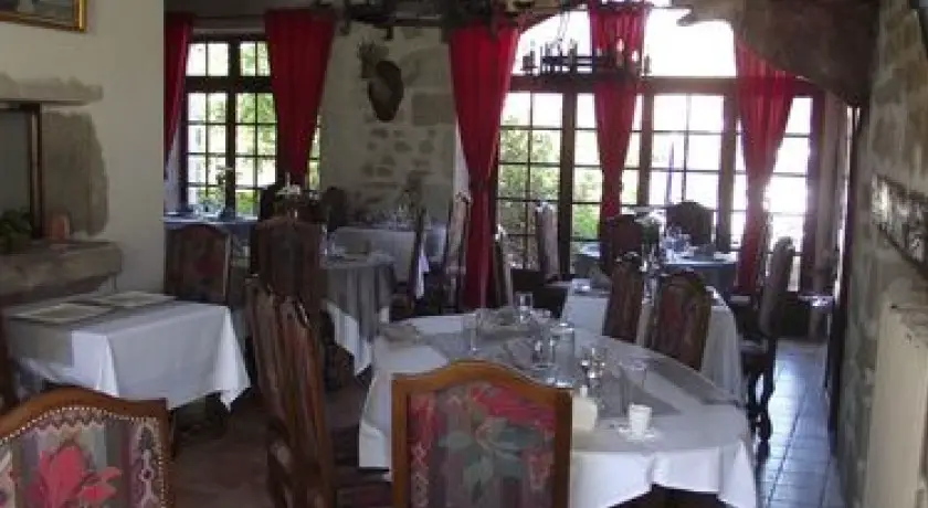 Hôtel Restaurant Du Thaurion Saint-hilaire-le-château
