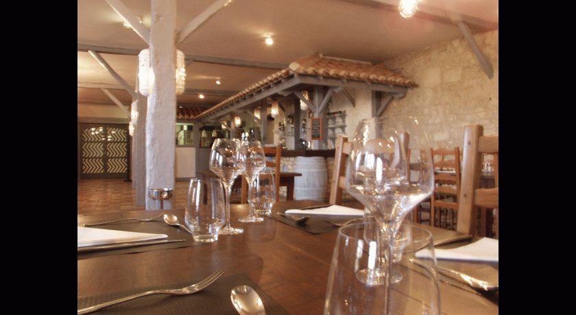 Restaurant "le Vieux Porche" Mignaloux-beauvoir