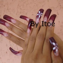 Pose d'ongles et nail art Sakura Nails