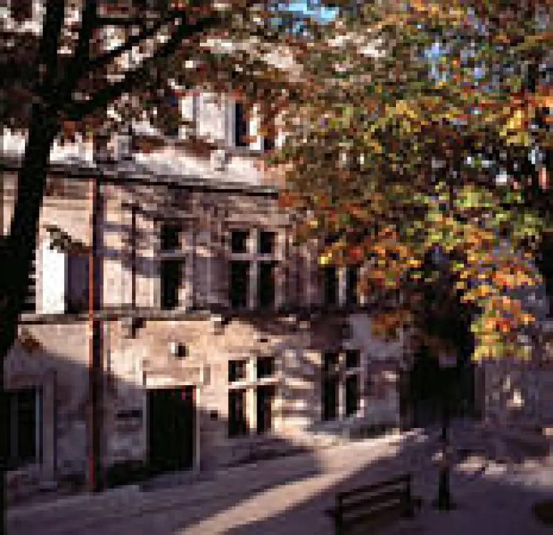 Musée des Alpilles - Pierre de Brun de Saint-Rémy-de-Provence