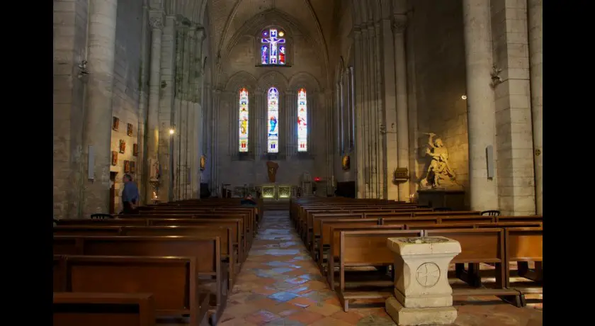 Abbaye de Brantôme (parcours troglodytique) & Musée Fernand Desmoulin