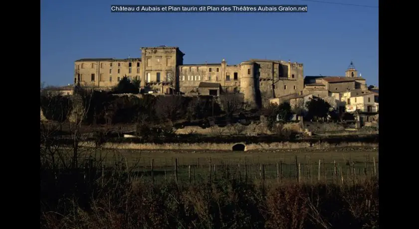 Château d'Aubais et Plan taurin dit Plan des Théâtres