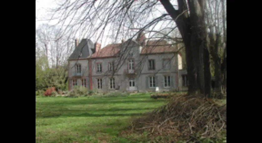 Chateau Parc de Plessis-St-Jean