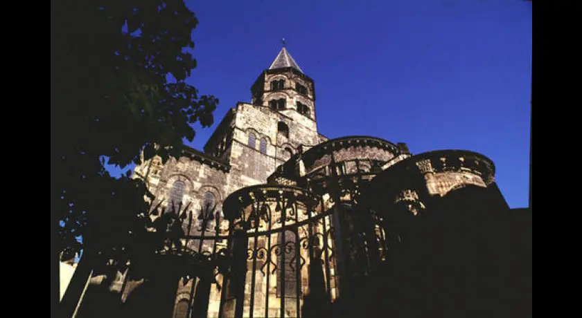 Eglise Notre-Dame du Port à Clermont-Ferrand