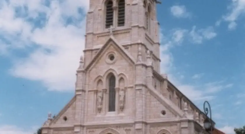 Eglise Romane Saint Pierre de Chazay