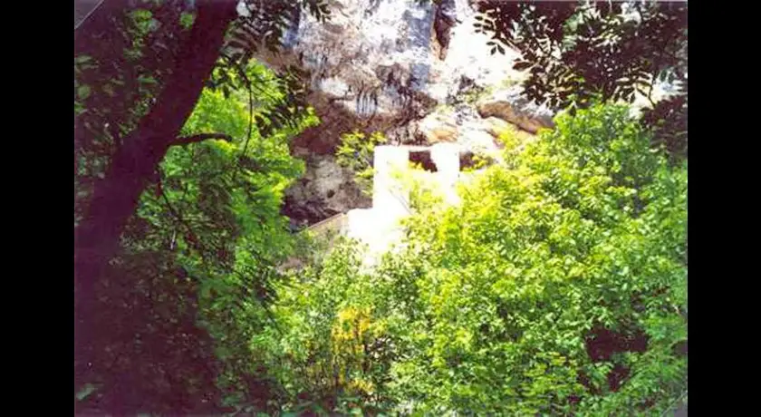 La grotte à Carret