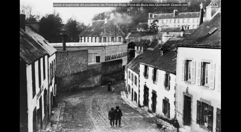 usine d'explosifs dit poudrerie de Pont-de-Buis.
