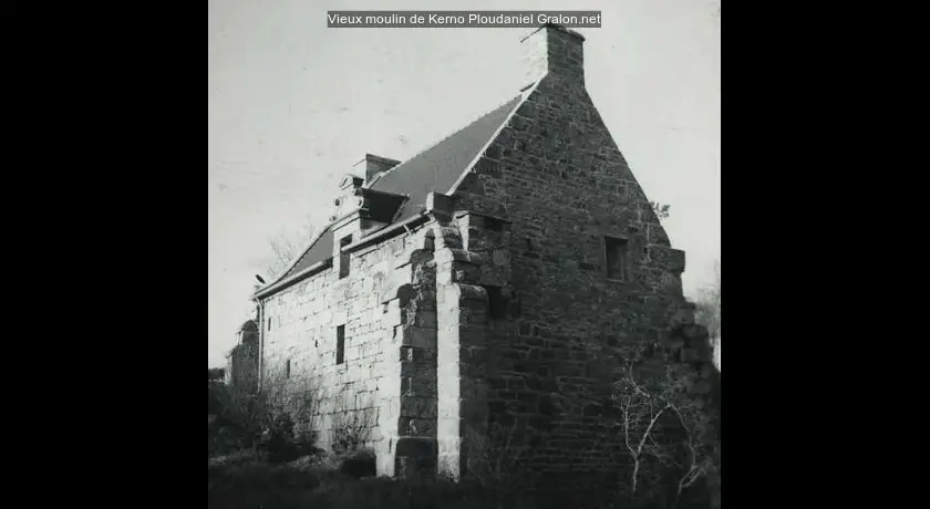 Vieux moulin de Kerno