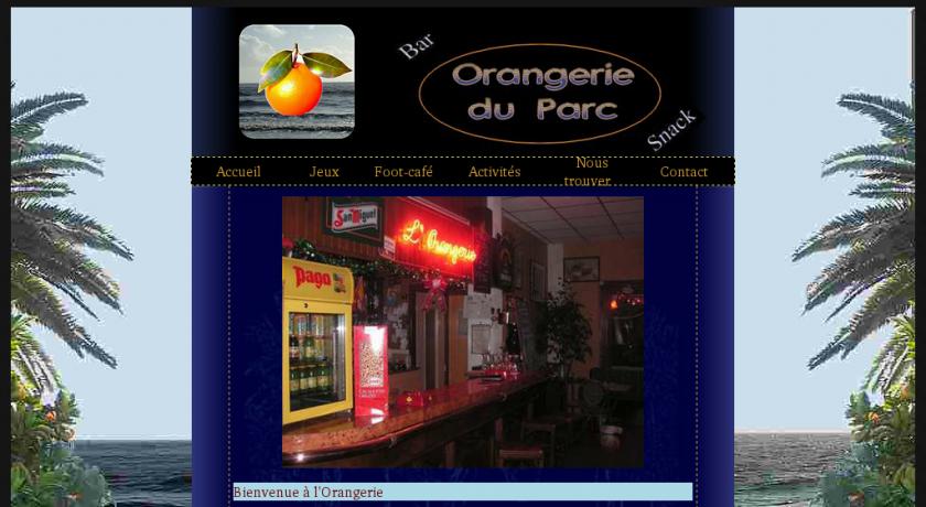 Snack bar, jeux, matchs de foot et cyber café Snack bar, jeux, matchs de foot et cyber café