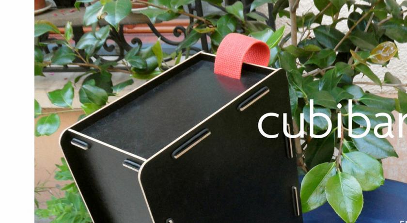 Cubibar, habille le vin en cubi et bag-in-box Cubibar, habille le vin en cubi et bag-in-box