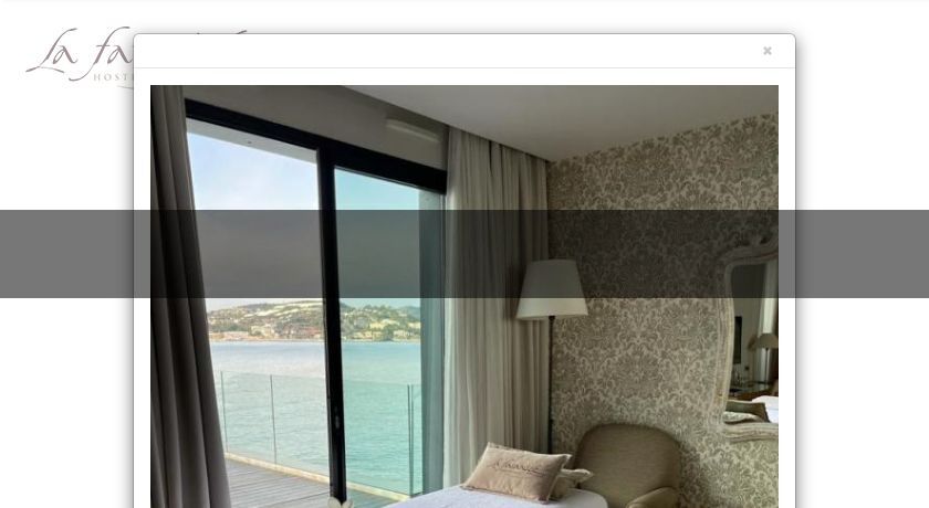 Hôtel de luxe en bord de mer à Sanary-sur-Mer Hôtel de luxe en bord de mer à Sanary-sur-Mer