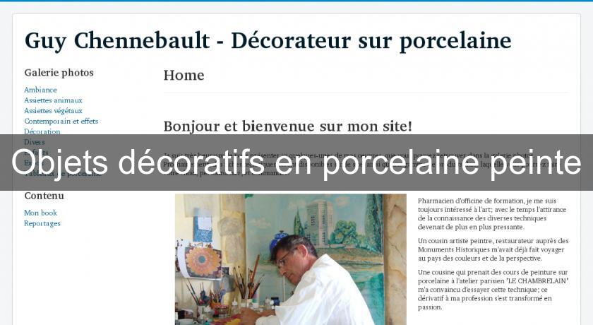 Objets décoratifs en porcelaine peinte