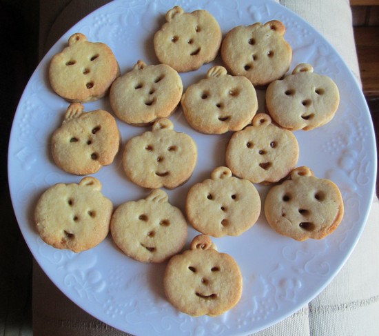 8585 biscuits assiette