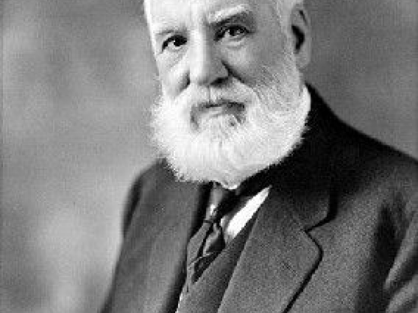 Alexander Graham Bell : un pionnier des télécommunications Alexander Graham Bell : un pionnier des télécommunications