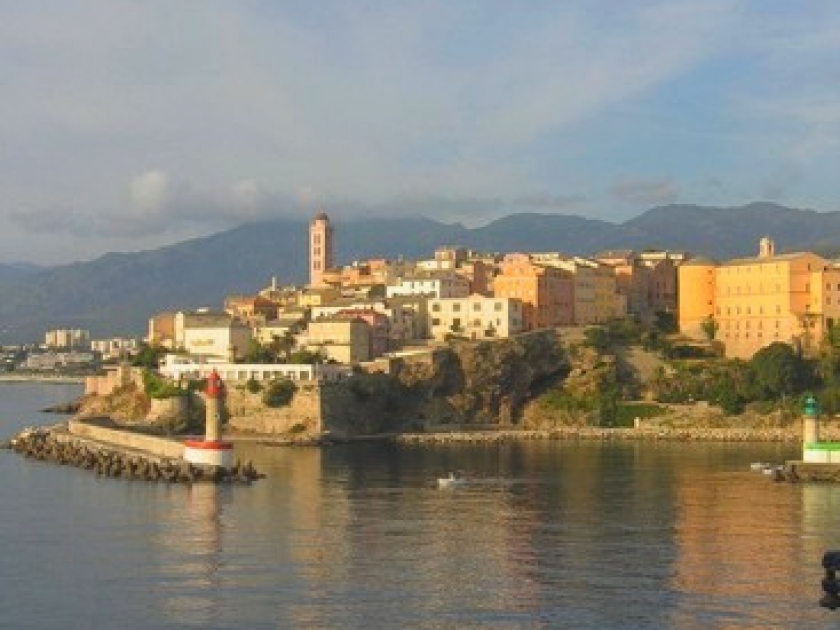 Bastia : petit guide touristique de la ville Bastia : petit guide touristique de la ville