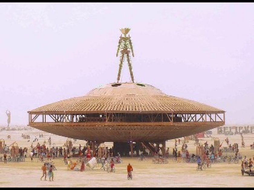Burning Man : une cité éphémère dans le désert Burning Man : une cité éphémère dans le désert