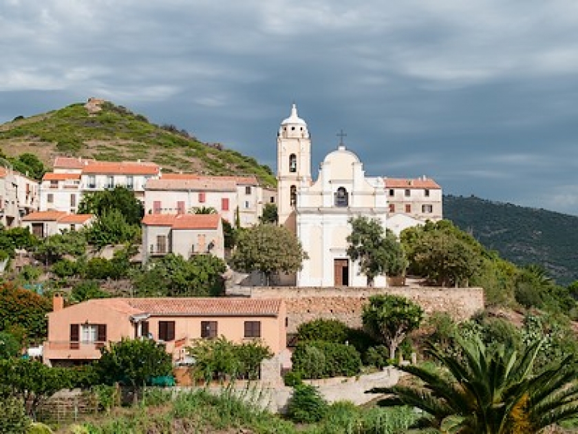 Cargèse : un village pittoresque en Corse Cargèse : un village pittoresque en Corse