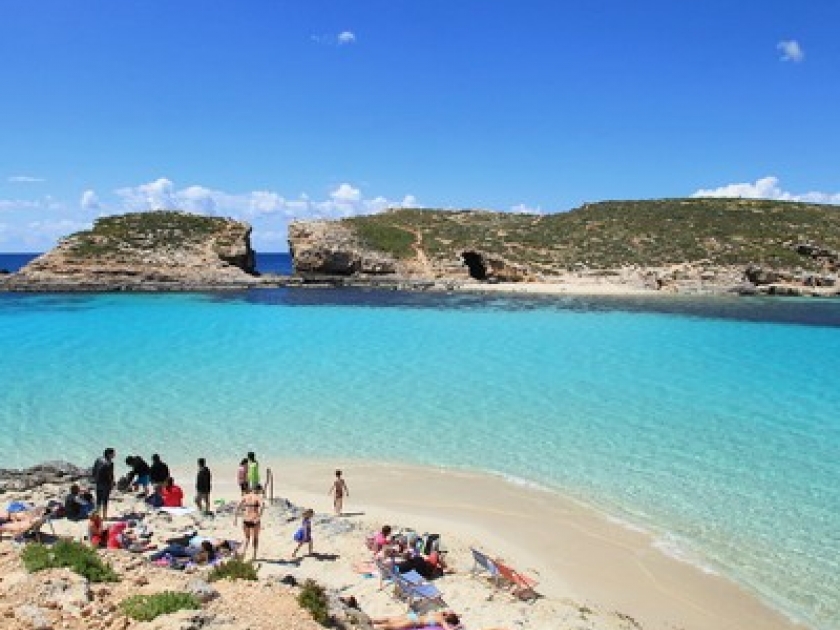 Comino : un petit coin de paradis en Méditerranée Comino : un petit coin de paradis en Méditerranée