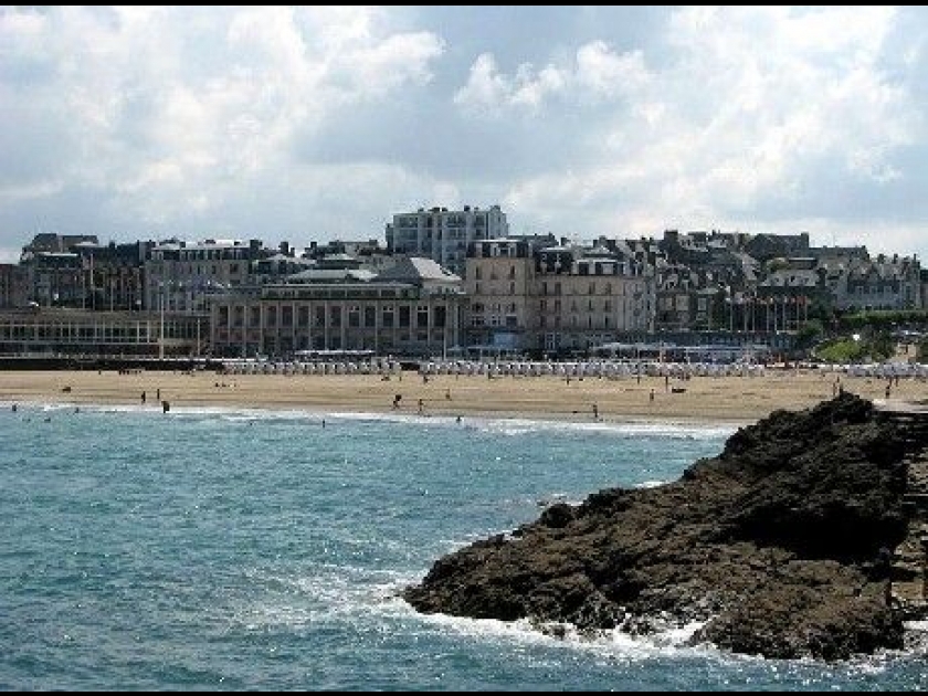 Dinard : une superbe station balnéaire de la Côte d'Emeraude Dinard : une superbe station balnéaire de la Côte d'Emeraude
