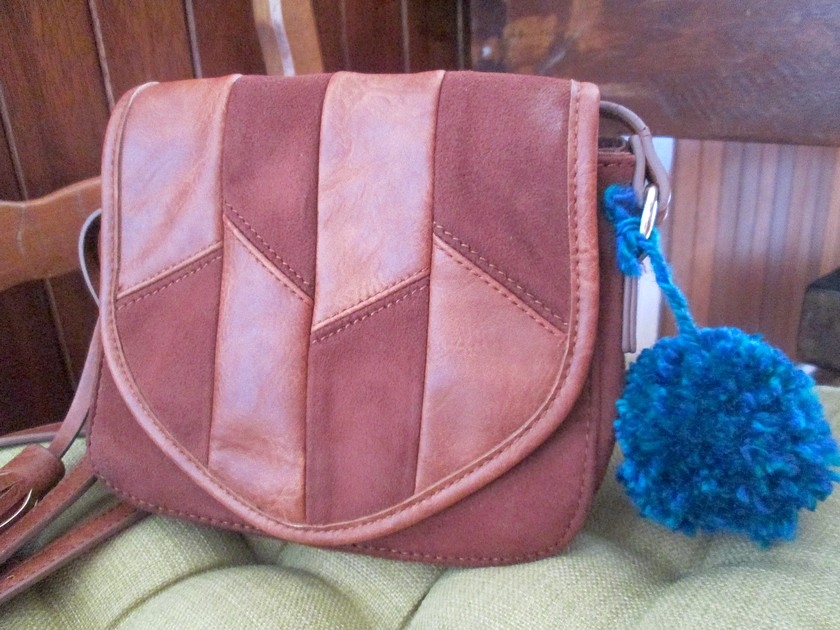 DIY : comment faire un pompon en laine ? DIY : comment faire un pompon en laine ?