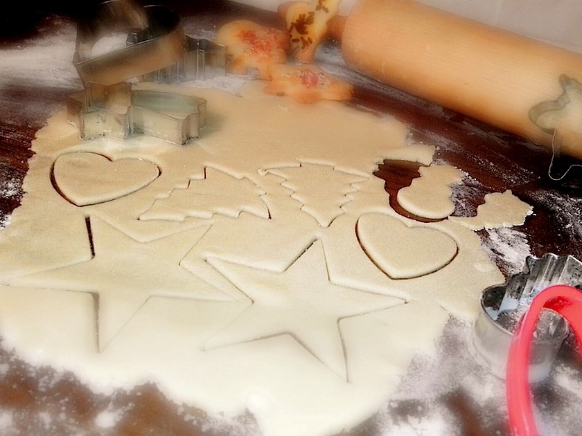 DIY : faire des décorations de Noël en pâte à sel DIY : faire des décorations de Noël en pâte à sel