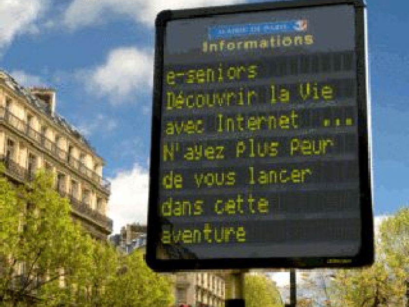 E-seniors : des initiations à l'Internet pour les seniors E-seniors : des initiations à l'Internet pour les seniors