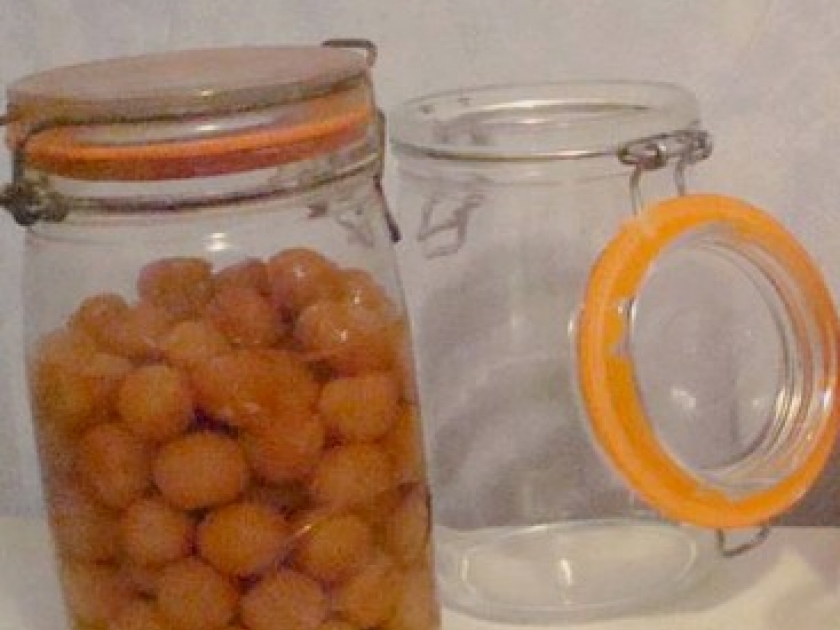 Faire des mirabelles à l'eau-de-vie : guide pratique Faire des mirabelles à l'eau-de-vie : guide pratique