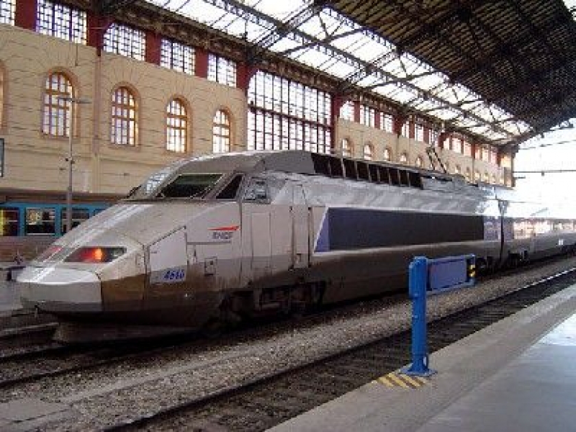 Histoire de la SNCF : 70 ans de transport ferroviaire Histoire de la SNCF : 70 ans de transport ferroviaire