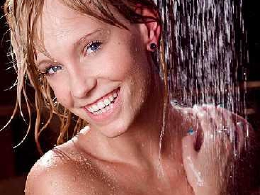 Hydrater sa peau : conseils et astuces Hydrater sa peau : conseils et astuces