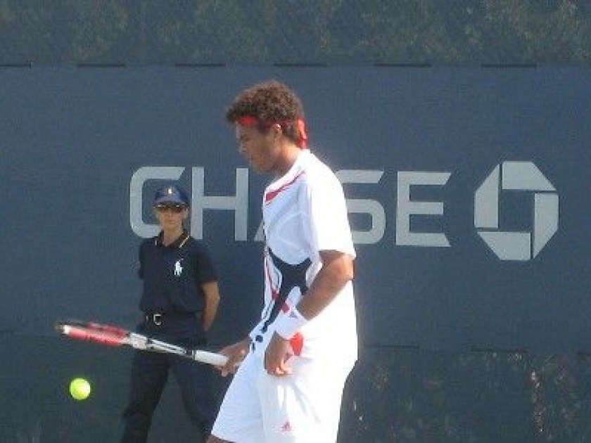 Jo-Wilfried Tsonga : un talent prometteur Jo-Wilfried Tsonga : un talent prometteur