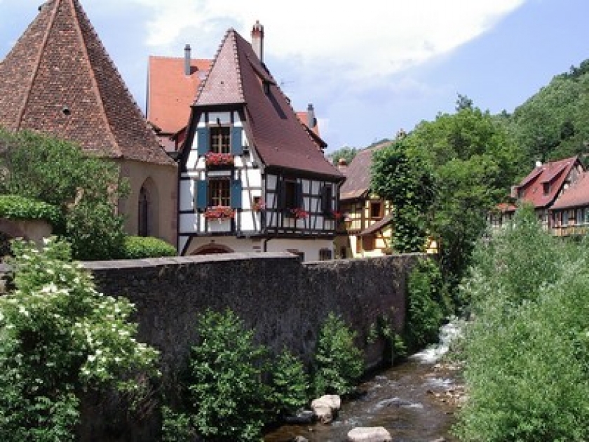 Kaysersberg : un bourg pittoresque en Alsace Kaysersberg : un bourg pittoresque en Alsace