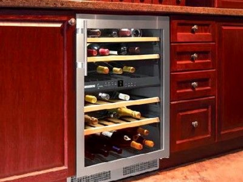 L'armoire à vin : présentation, modèles et critères de choix L'armoire à vin : présentation, modèles et critères de choix