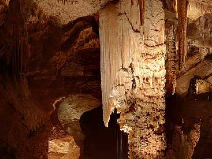 L'Aven d'Orgnac : une magnifique grotte en Ardèche L'Aven d'Orgnac : une magnifique grotte en Ardèche
