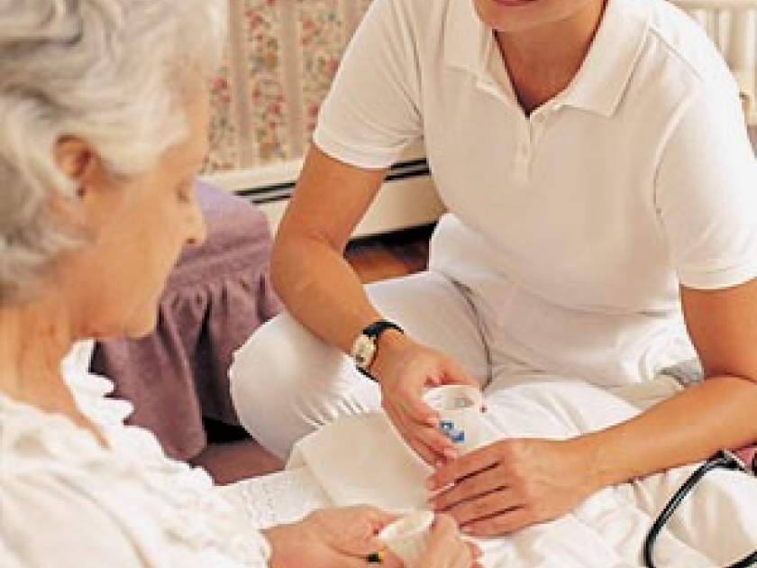 L'hospitalisation à domicile : comment ça marche ? L'hospitalisation à domicile : comment ça marche ?