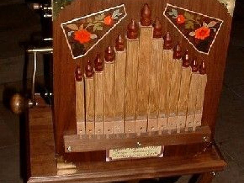 L'orgue de Barbarie : présentation et fonctionnement L'orgue de Barbarie : présentation et fonctionnement
